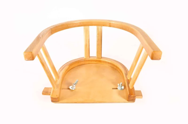 Schlittensitzchen Holz mit Sicherheitsgurt