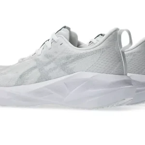 NOVABLAST 5 Men Laufschuh