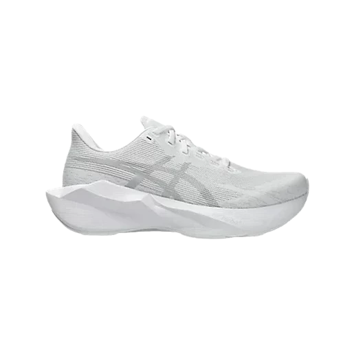 asics-novablast-6-lady-white-1-2 Asics novablast 6 lady white 1