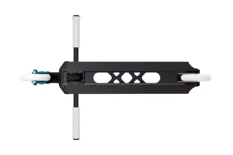 chilli-pro-scooter-chilli-pro-scooter-ventus-m-black-white-blue-5 Chilli Pro Scooter Ventus M