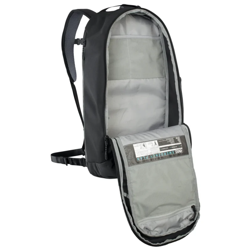 Commute 22L Backpack