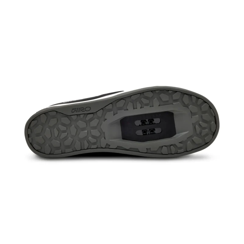 Chamber III Shoe