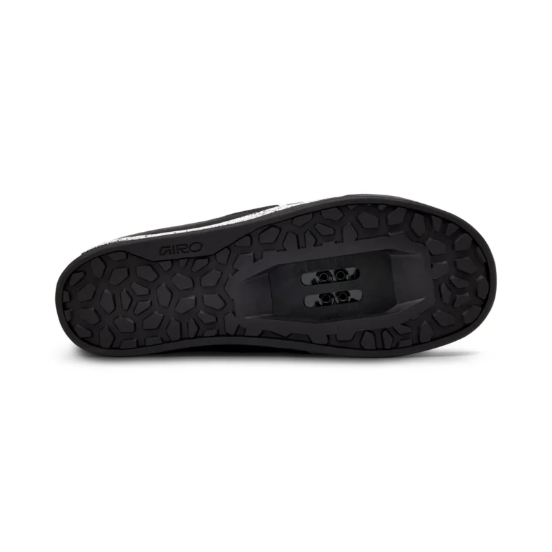 Chamber III Shoe