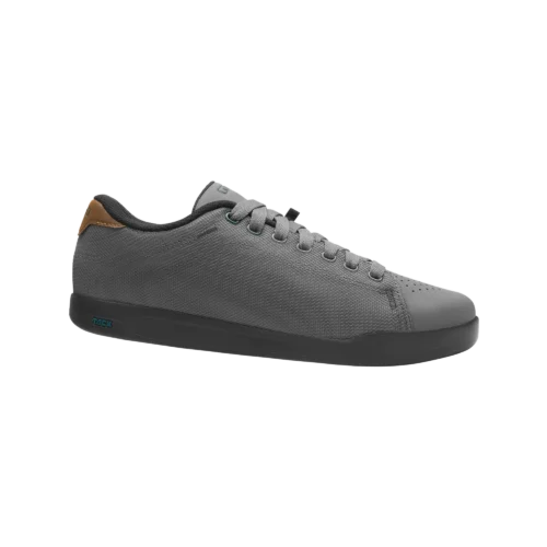 Deed Shoe