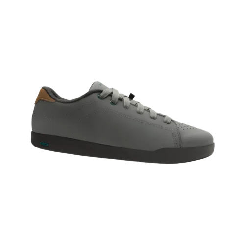 Deed Youth Shoe