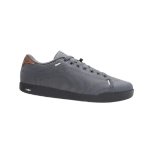 W Deed Shoe