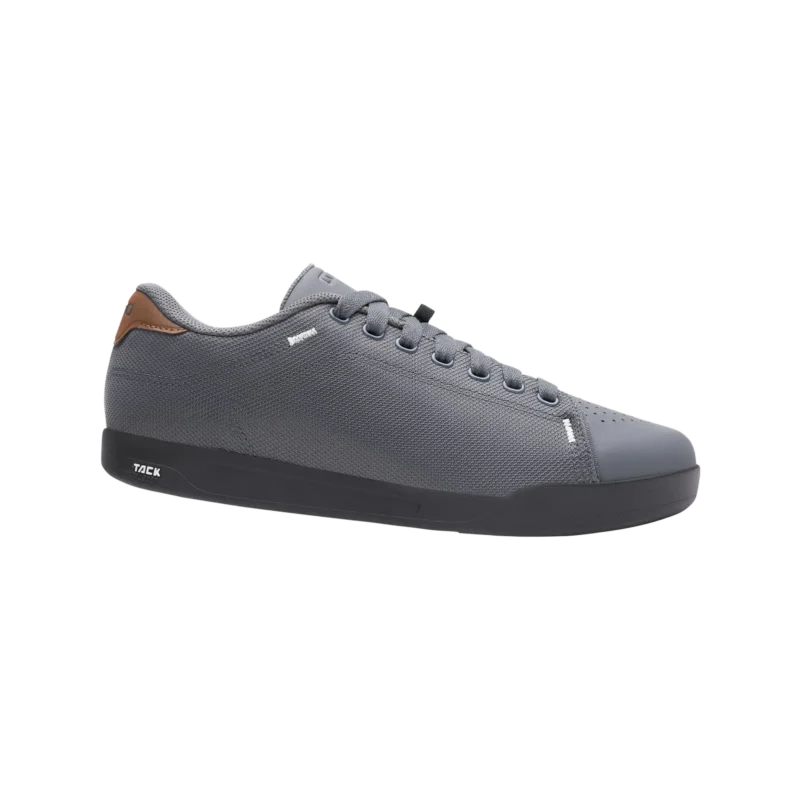W Deed Shoe
