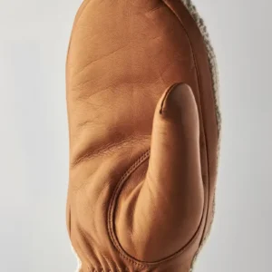 Elle Mitt