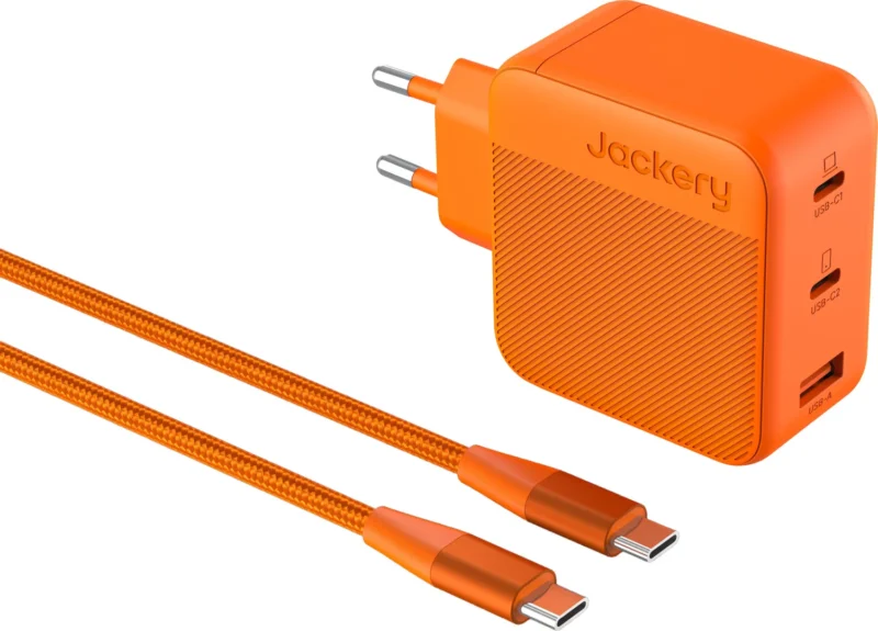 102W GaN 3?Port Fast Charger