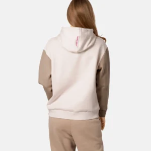 Anelie Hood