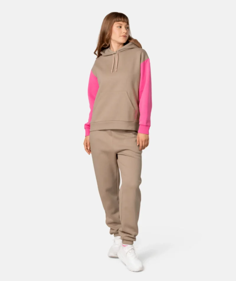 Anelie Hood