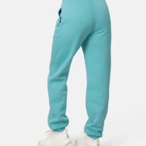 Anelie Pant