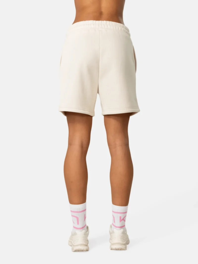 Anelie Short