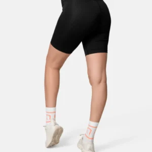 Ava 8 Inch Short