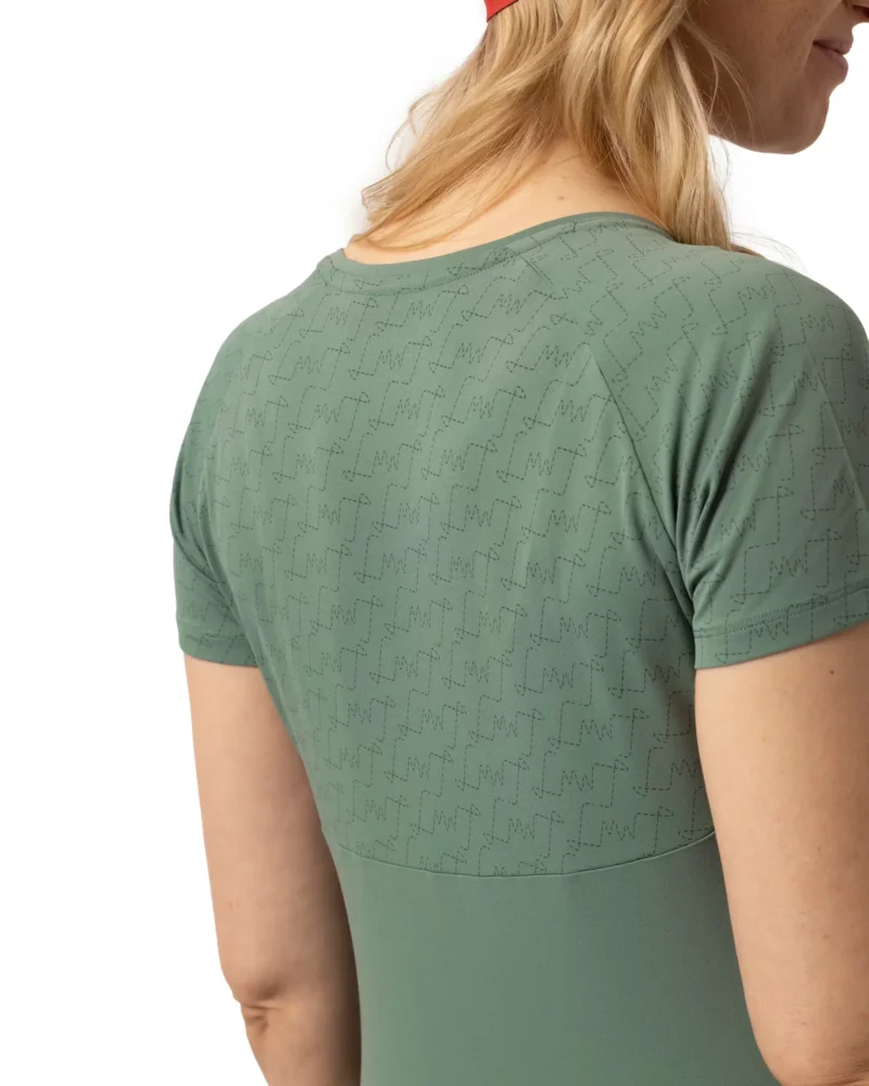 LARA ICONIC TECH T-SHIRT Women