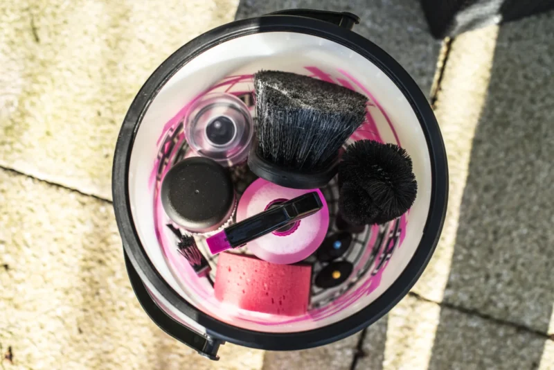 Bucket Kit