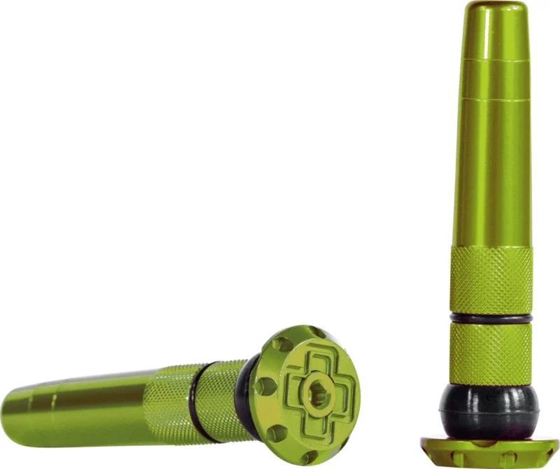 Stealth Tubeless Puncture Plugs green