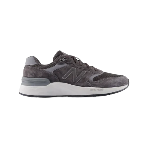 M 880 Walking v7