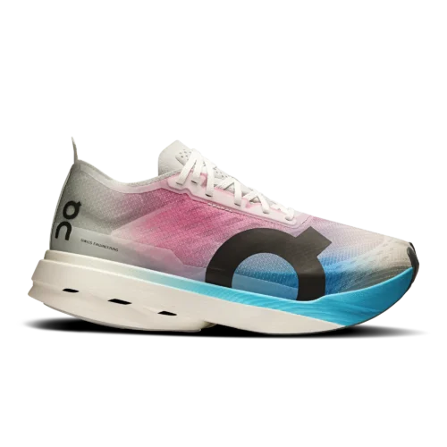 On cloudboom strike women laufschuh white horizon 1