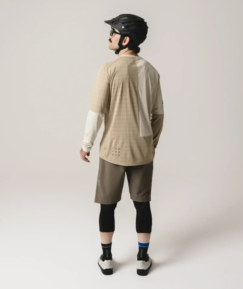 SEQUENCE TRAIL SHORTS M
