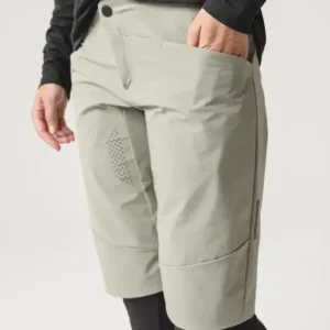 SEQUENCE TRAIL SHORTS W
