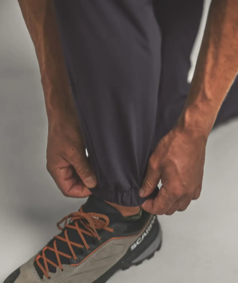 TRACE PANTS