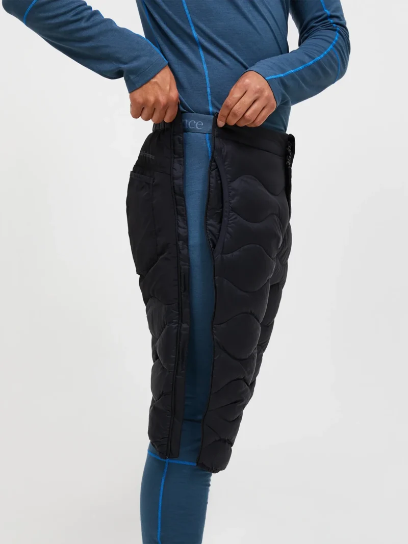peak-performance-helium-down-shorts-men-black-3 Helium Down Shorts Men