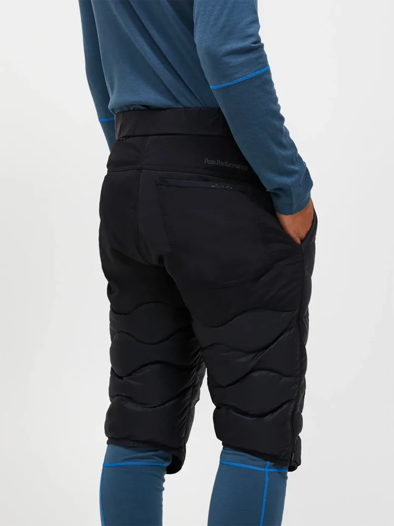 peak-performance-helium-down-shorts-men-black-4 Helium Down Shorts Men