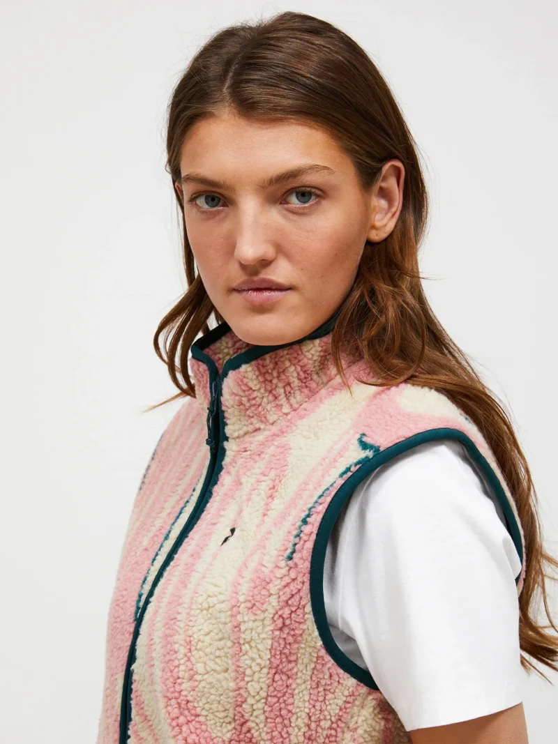 W Graphic Pile Vest