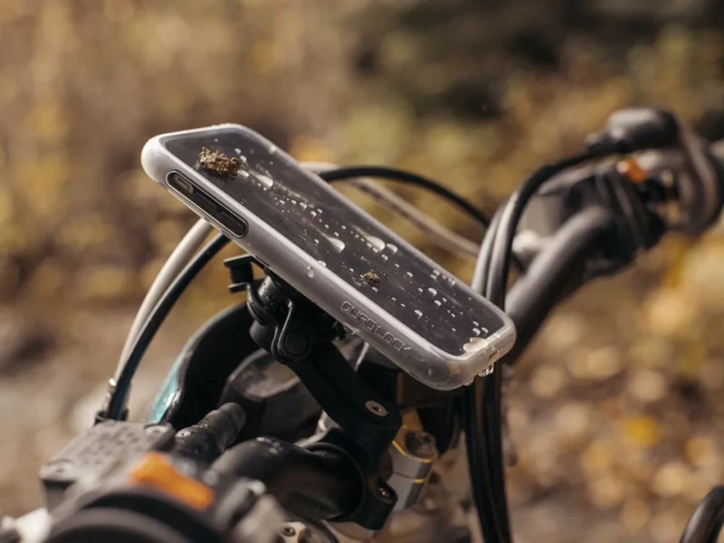 MAG Poncho - iPhone 12 / 12 Pro