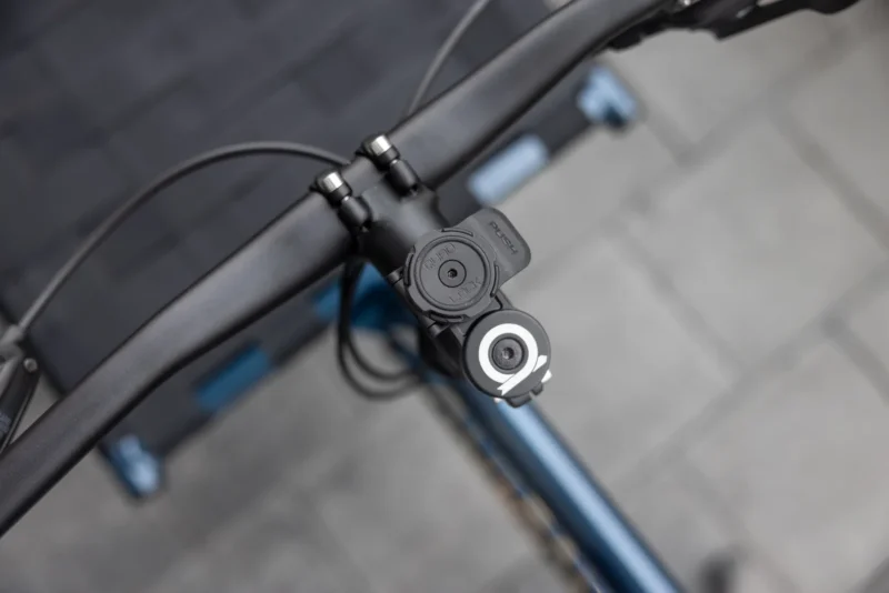 Stem Cap Mount