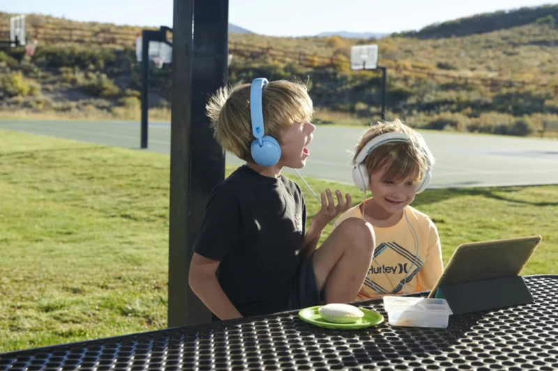 GROM® Kids Wired Headphone Bone Seafoam