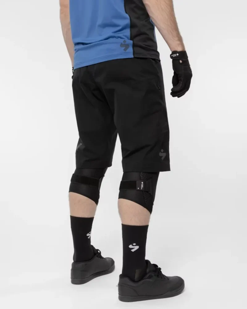 Hunter Slashed Shorts M black