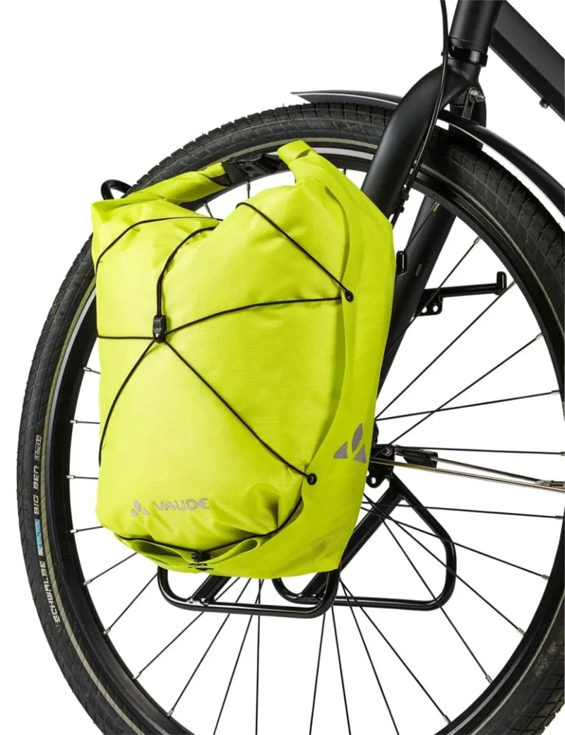 Aqua Front Light bright green