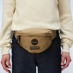 napapijri-voyage-huefttasche-2-5l-beige-4 Napapijri voyage huefttasche 2 5l beige