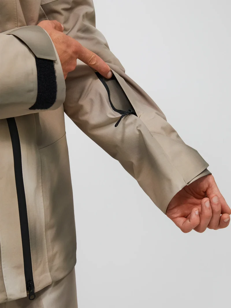 peak-performance-m-edge-3l-aop-jacket-336-beam-fade-8 Peak performance m edge 3l aop jacket 336 beam fade