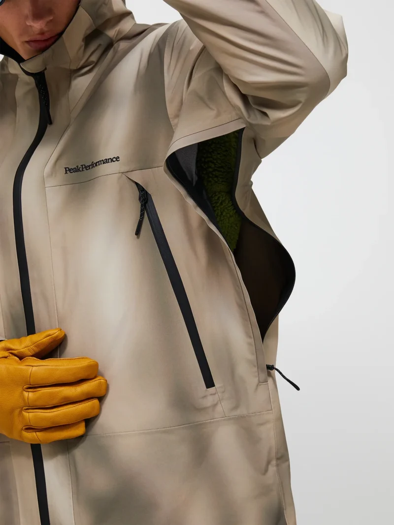 peak-performance-m-edge-3l-aop-jacket-336-beam-fade-9 Peak performance m edge 3l aop jacket 336 beam fade