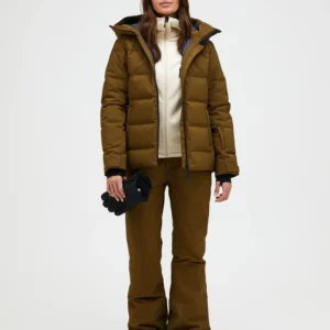 peak-performance-w-shred-down-jacket-meadow-moss-4 Peak performance w shred down jacket meadow moss