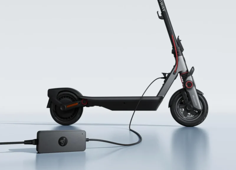 segway-ninebot-ekickscooter-fast-charger-48v-3 Segway ninebot ekickscooter fast charger 48v