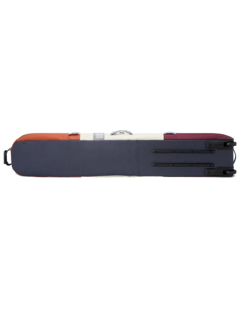 Dakine low roller snowboard bag high sierra