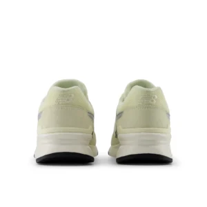 New balance 997h bright body pistachio butter silver metallic