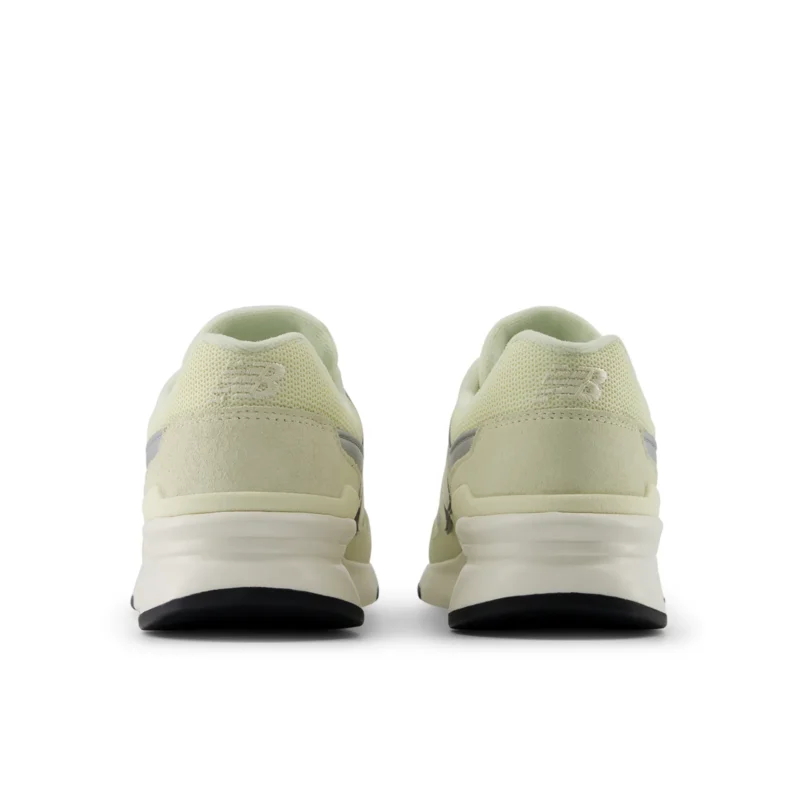 New balance 997h bright body pistachio butter silver metallic