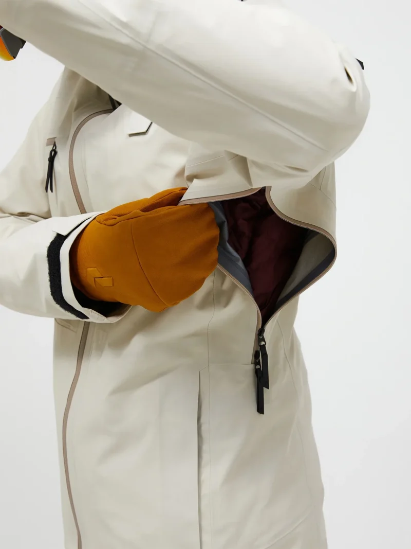 peak-performance-alpine-gore-tex-3l-jacket-women-sand-fog-8 Peak performance alpine gore tex 3l jacket women sand fog